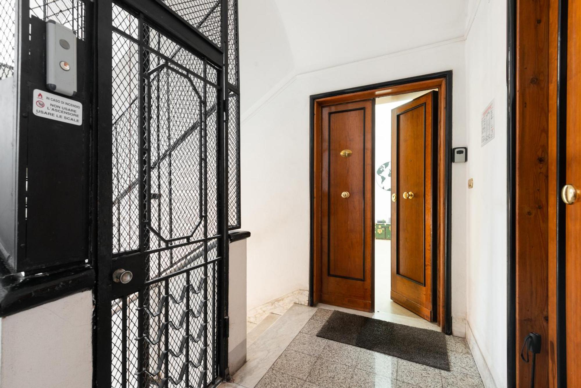 Jacuzzi Termini Apartment Roma Dış mekan fotoğraf